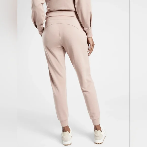 NWT Athleta Balance Jogger, Womens XL - Picture 3 of 6